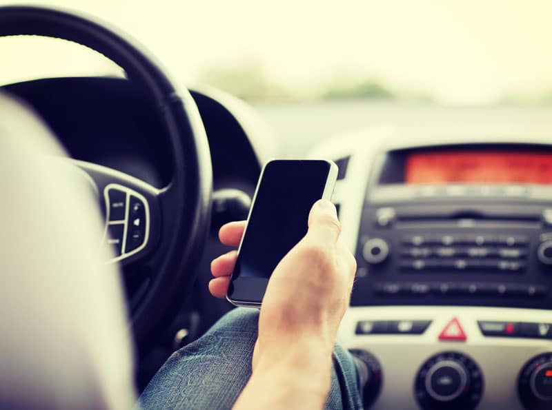 Are Traffic Apps Effective? Check Out the Pros and Cons to Find Out